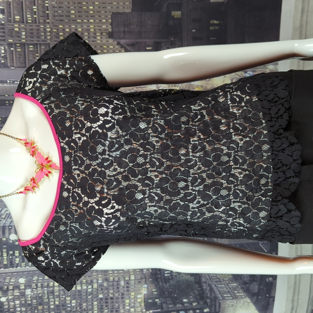 Speechless sz Large Sheer Black Lace Short Sleeve Top with Hot Pink Piping